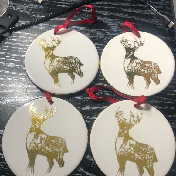 New Kurt Adler 3 1/2” Winter Woods Ceramic Disc Christmas Ornament(4pieces) - Picture 4 of 5